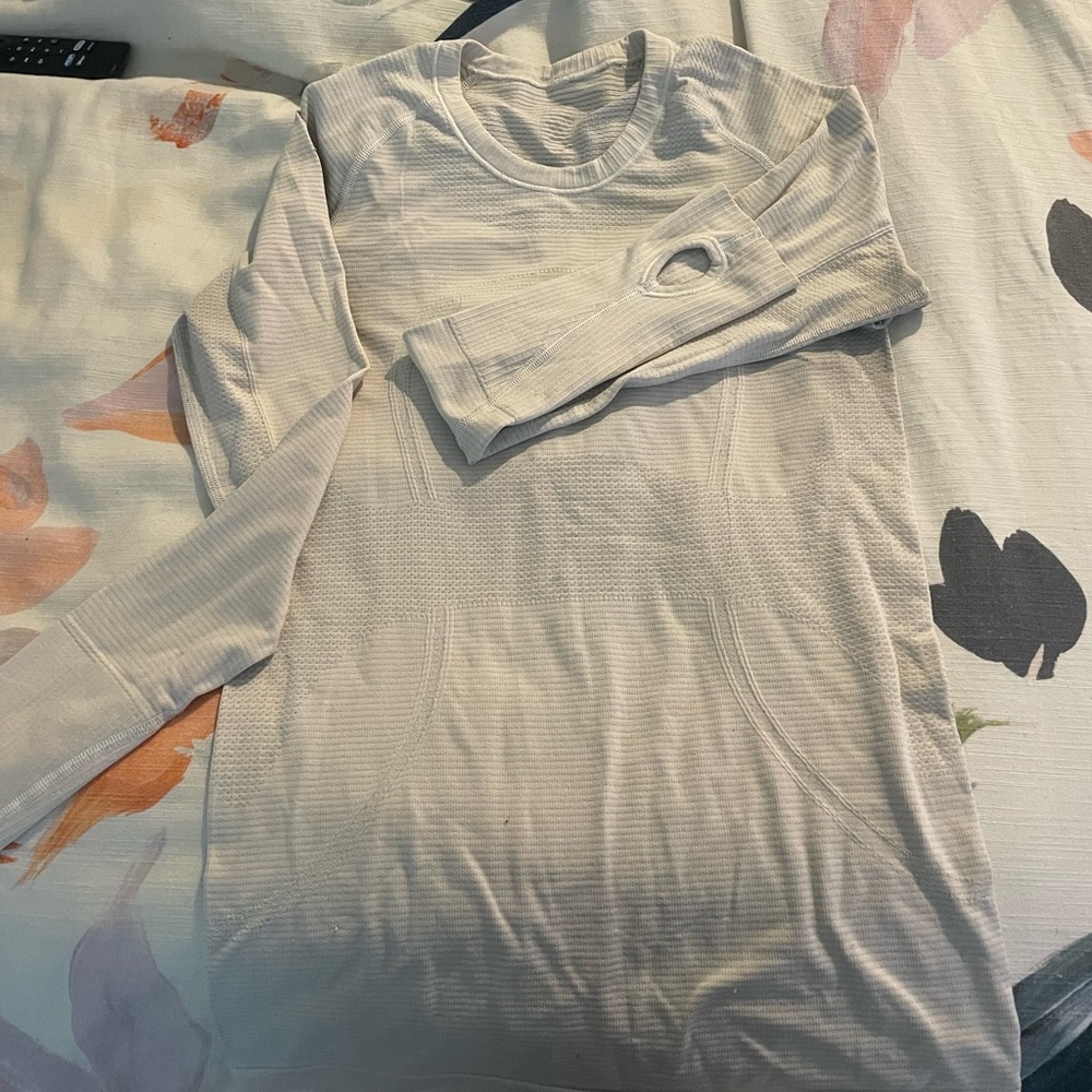 Lululemon swiftly tech long sleeve